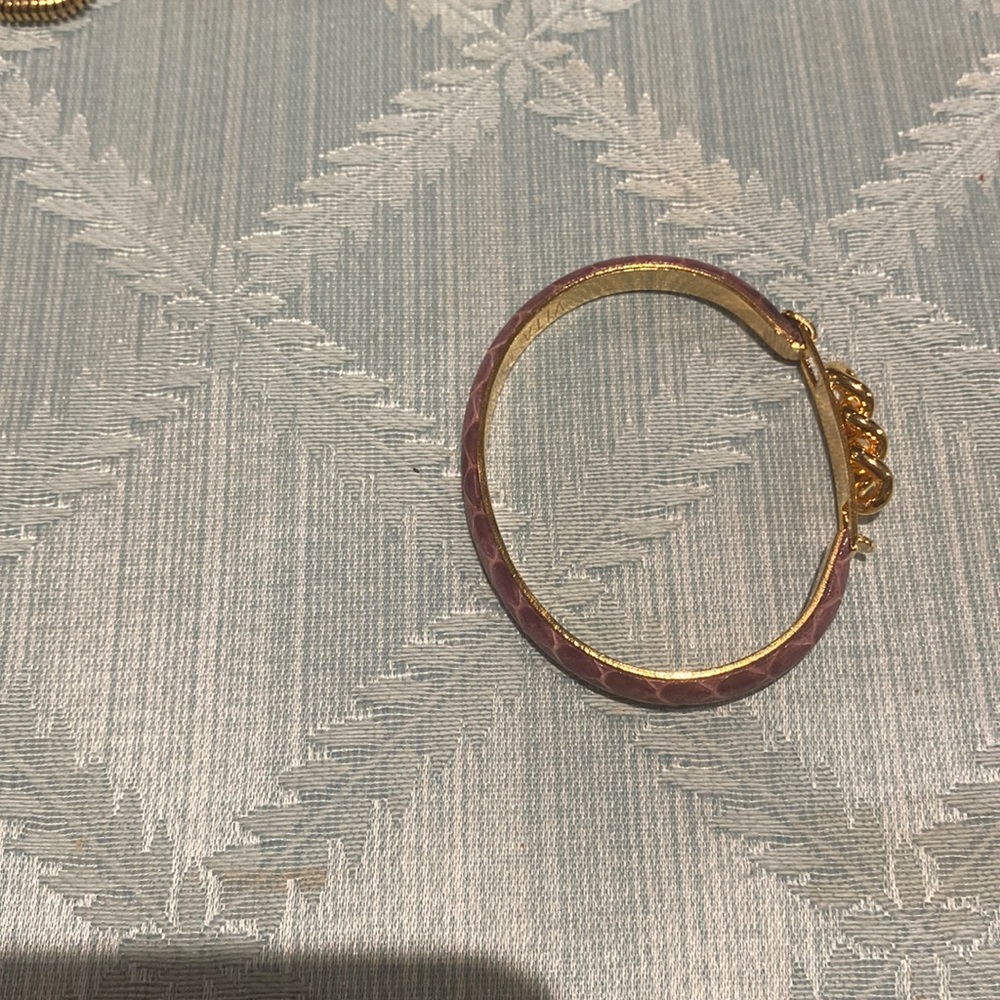 Bracelet purple